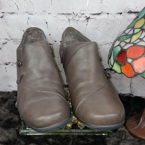 clarks 9w